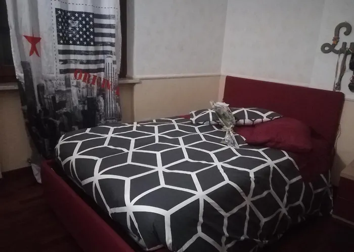 Curti Δωμάτια σε οικογενειακή κατοικία *